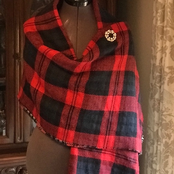 Plaid and Houndstooth Patterned Scarf - Picture 10 of 11